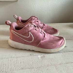 Nike pink silk pull on sneakers sz: 10